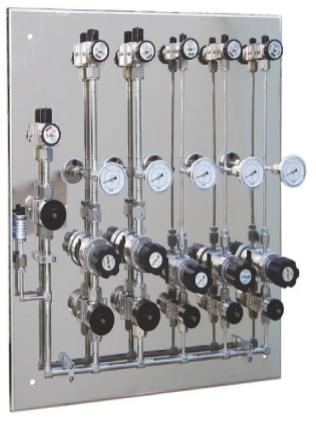 3 Sticks VMP VMP-5830-3  CH20 1/4 " inlet and outlet, one common inlet ,three independent outlet with diaphragm valve and regulator,without vent port,SS316L,EP