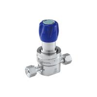 Регулятор AMFLO UHP AU23 Материал: Код SHP (Body-SUS316L VAR, Gland-SUS316L;Poppet, Nozzle,Diaphragm-Hastelloy®C-22,Seat: PCTFE) ; Поверхность 0.25 um; 4х портовый, вх. давл. 206 бар, CV-0.9